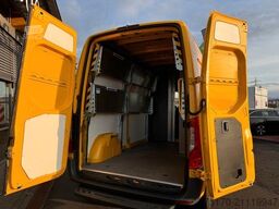 Mercedes-Benz eSprinter 312 DHL Regal KEP-Ausbau