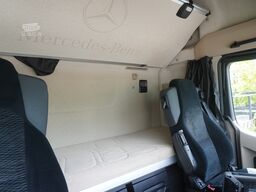 Mercedes-Benz Actros 2542 / NEW tow truck / steered 3r