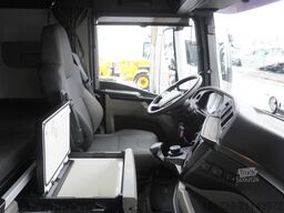 MAN TGX 18.510 4×2 tractor unit / Sleeper ca