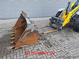 Kramer 8180 4x4x4 Bucket + Forks!