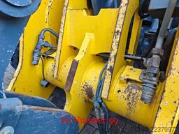 Kramer 8180 4x4x4 Bucket + Forks!