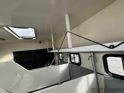 MERCEDES-BENZ 2541 L 6x2 Actros 4 Pferde 2 Wohnungen Popout JL