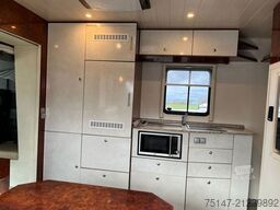 MERCEDES-BENZ 2541 L 6x2 Actros 4 Pferde 2 Wohnungen Popout JL