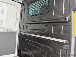 VOLKSWAGEN VW Crafter 4 Motion 3 Sitzer