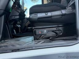 MERCEDES-BENZ 2540 L Actros 6x2 Fahrschule 5-Sitzer Liftachse