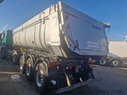 SCHMITZ CARGOBULL 3-Achs Auflieger Thermomulde Liftachse