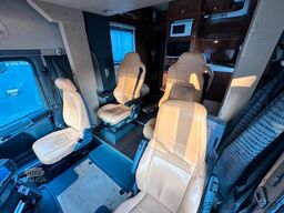 SCANIA R380 6x2 LL 7 Pferde + Bad/ TV/ WC/ Küche