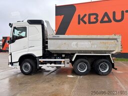 Volvo FH 540 6x4 RETARDER / TANDEM AXLE LIFT / SNOWPL...