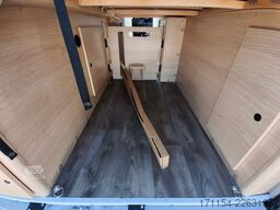 LMC Innovan pure 640, Automatik,Längsbetten,Model 27