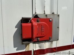 Schmitz Cargobull SCB S3B / Box Trailer / BPW Drum / NL Trailer