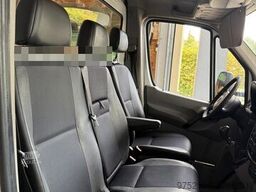 Mercedes-Benz Sprinter 519