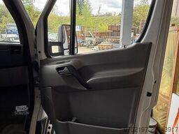 Mercedes-Benz Sprinter 519