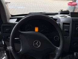 Mercedes-Benz Sprinter 519