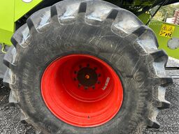 CLAAS Lexion 460 II Evolution + V750