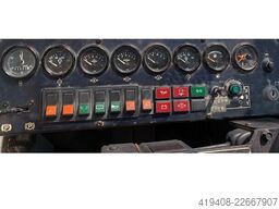 Svetruck TMF 12/9 HB / 1 OWNER / WORKS GREAT / READY TO ...