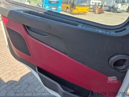 Volvo FM 340 / CARRIER I350 / LIFT ZEPRO