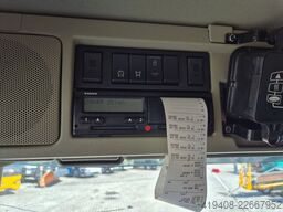 Volvo FM 340 / CARRIER I350 / LIFT ZEPRO
