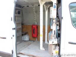 Renault Master  France-Elevateur 14m - 2 b 265kg