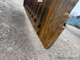 Fuchs MHL 320 wheel machine. WATCH VIDEO