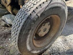 Atlas 1304 Wheeled Excavator – 2 Buckets