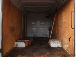 MERCEDES-BENZ Nr.255 Vario 1.Hand / Airbag / rre / AHK