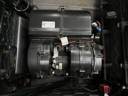 VW Crafter 35 *Rollstuhl-Lift* 6-SITZE+KAMERA 4325