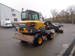 VOLVO EW60E Powertilt + Löffelpaket