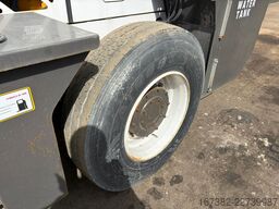Minrui 4M3 Self Loading Concrete Mixer 4x4