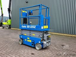 Genie GS1932 Electric, Working Height 7.8 m, 227kg Capac