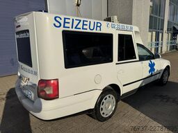 VW Passat **AMBULANCE-RETTUNGSWAGEN**