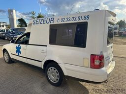 VW Passat **AMBULANCE-RETTUNGSWAGEN**