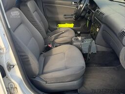 VW Passat **AMBULANCE-RETTUNGSWAGEN**
