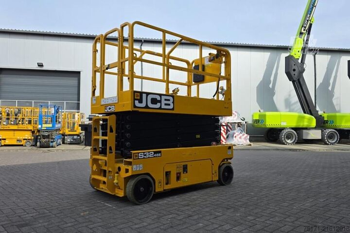 Scissor lift JCB S3246E Electric, 12m Working Height, 320kg Capacit