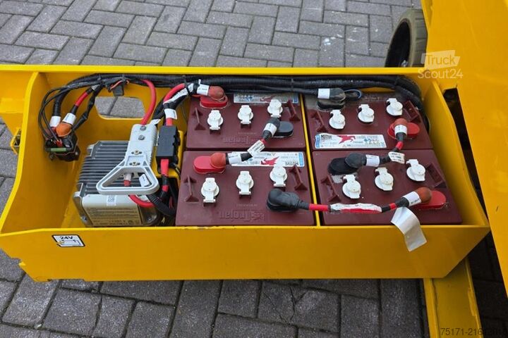 Scissor lift JCB S3246E Electric, 12m Working Height, 320kg Capacit