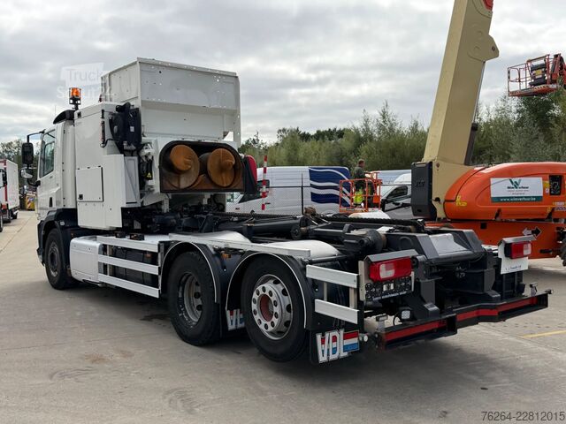 Μεταφορά εμπορευματοκιβωτίων DAF CF 330 6x2 ZEILADER+KETTINGSYSTEEM