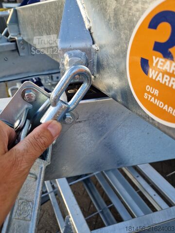 Transporteur de véhicules Saris AT 471x202cm ankippbarer Transporter 3 t