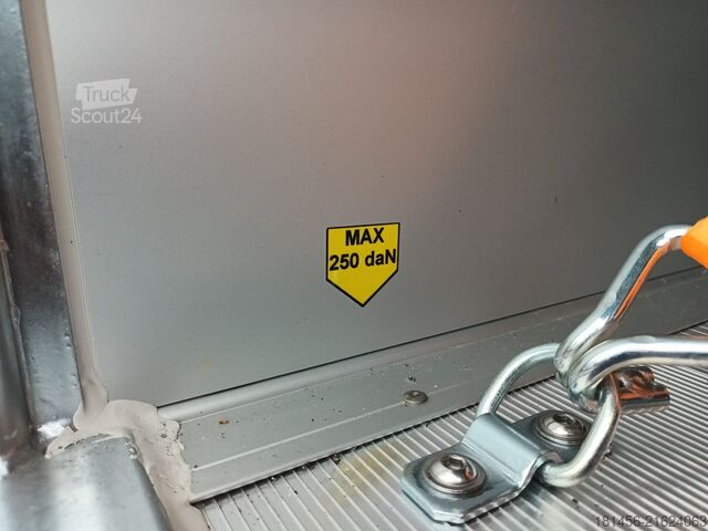 Remorque à caisse Debon Trailer schön blau Roadster 700 Alufelge direkt