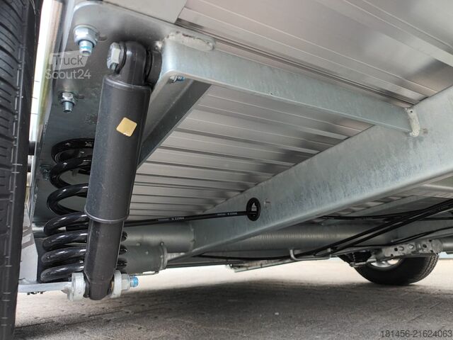 Remorque à caisse Debon Trailer schön blau Roadster 700 Alufelge direkt