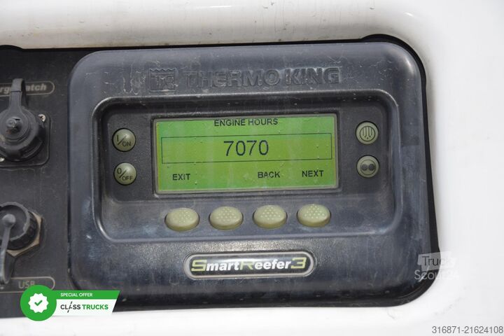 Semiremorcă frigorifică SCHMITZ CARGOBULL SKO FP 60 ThermoKing SLXi 300