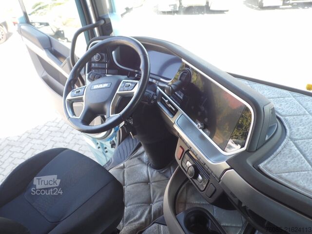 Trattore stradale standard DAF XG 530