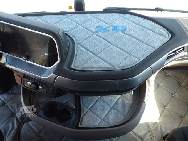 Trattore stradale standard DAF XG 530