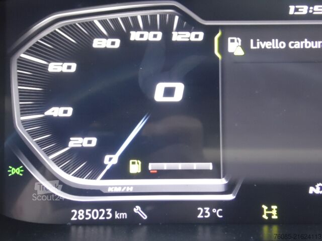 Trattore stradale standard DAF XG 530