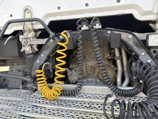Стандартен влекач MERCEDES-BENZ 1851 GIGASPACE, RETARDER, HYDRAULIK, MIRROR-CAM