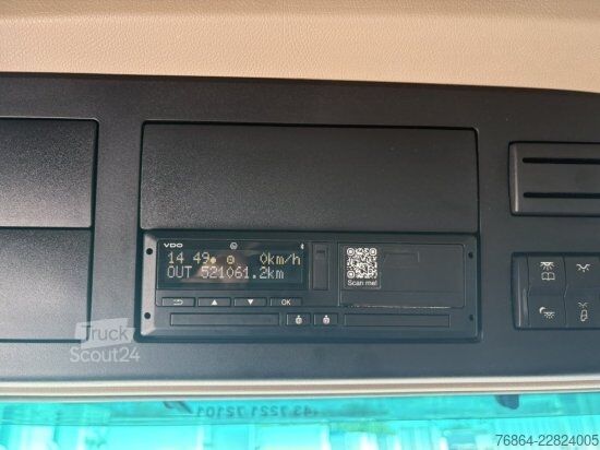 Стандартен влекач MERCEDES-BENZ 1851 GIGASPACE, RETARDER, HYDRAULIK, MIRROR-CAM