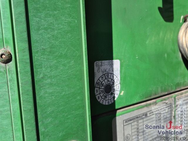 Nyitott ponyvás félpótkocsi Schwarzmüller J-Serie JOLODA Unfall !