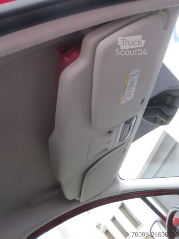 Bestelwagen Ford Courier Limited Navi Kamera 2xSchiebetür