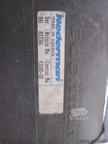 Nederman kamyon / binek araç egzoz gazı emme sistemi  