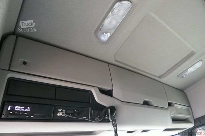 Skjutbar presenning Scania G320 NGS | Sliding curtains | Dhollandia 2000Kg...