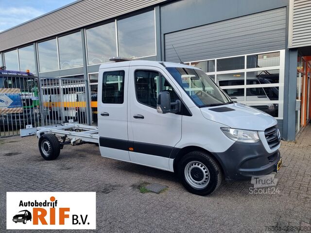 Važiuoklė su kabina Mercedes-Benz Sprinter 319 CDI Chassis cabine DC 6 Zits Euro 6E