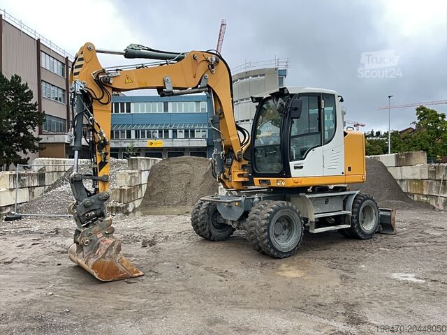 Kerekes kotrógép Liebherr A 912